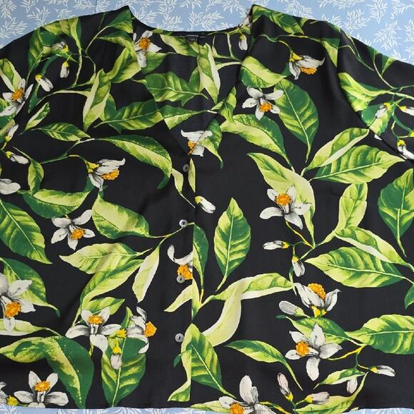 Express Women Sz XL Dark Floral Balloon Sleeve Preppy Fairy V-Neck Button Up Top - Picture 5 of 11